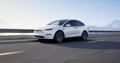 Tesla Model X 